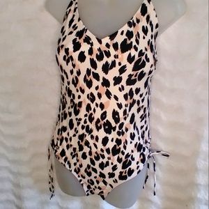 1pc Swim Suit KONA SOL Sz M cheetah/leopard Print Bathing V-neck
